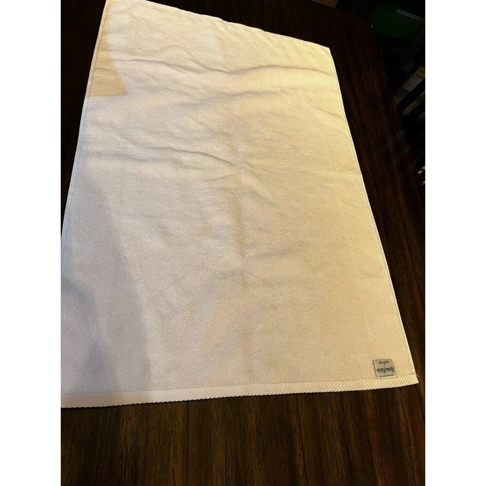 Matouk Bath Tub Mat Rug 24”x36” 100% Cotton Neiman Marcus pale pink Marous